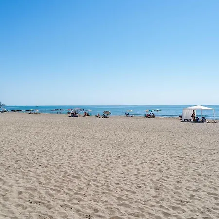 Sun Coast -- Superb With 4 Pools, Gardens & Breakfast Apartament Benalmádena