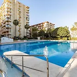 Sun Coast -- Superb With 4 Pools, Gardens & Breakfast דירה *