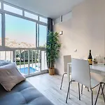 Sun Coast -- Superb With 4 Pools, Gardens & Breakfast בנאלמדנה