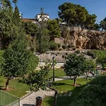 Sun Coast -- Superb With 4 Pools, Gardens & Breakfast דירה