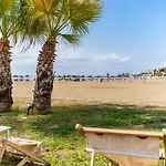 Sun Coast -- Superb With 4 Pools, Gardens & Breakfast דירה *