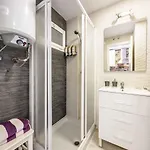 Sun Coast -- Superb With 4 Pools, Gardens & Breakfast דירה בנאלמדנה