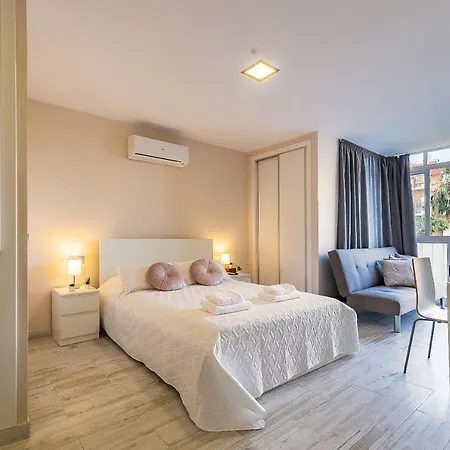 Sun Coast -- Superb Near The With Breakfast * Benalmádena