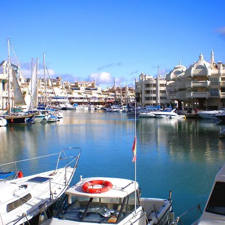 Apartment Sun Coast -- Superb Near The With Breakfast *