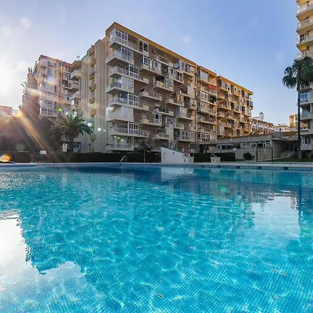 Sun Coast -- Superb With 4 Pools, Gardens&breakfast