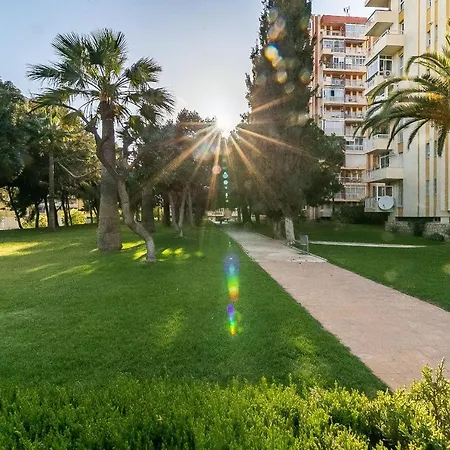 Apartamento Sun Coast -- Superb With 4 Pools, Gardens&breakfast *