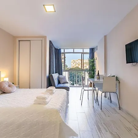 Sun Coast -- Superb With 4 Pools, Gardens&breakfast *